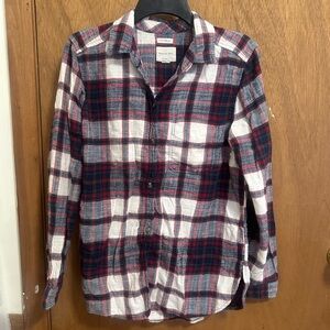 American Eagle Outfitters Red and Blue Plaid Shirt